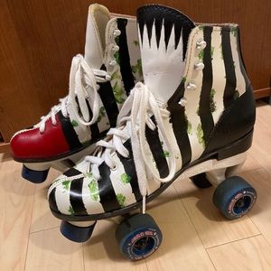 Beetlejuice Roller Skates